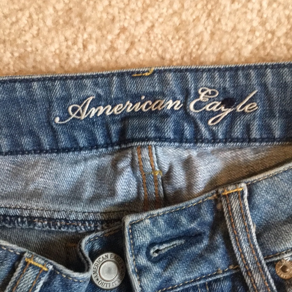 Short shorts - Picture 4 of 4